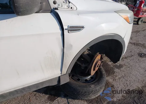 2013 Ford Escape S z USA, uszkodzony, nr VIN 1FMCU0F79DUC39921